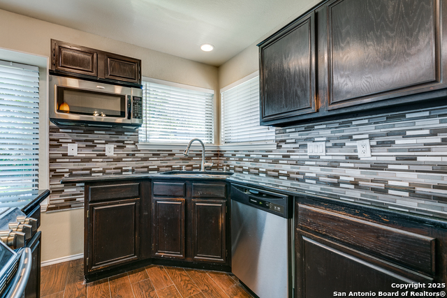 Image 4 of 12 For 7538 Tantivity