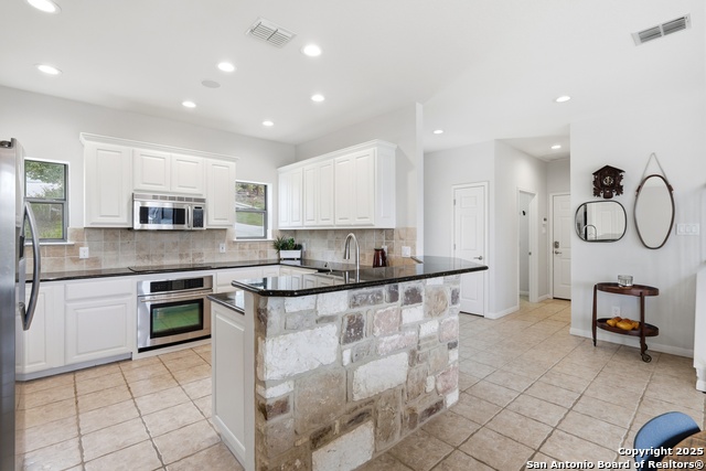 Image 14 of 54 For 151 Village  