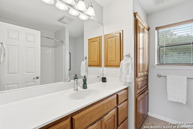 Image 26 of 54 For 151 Village  