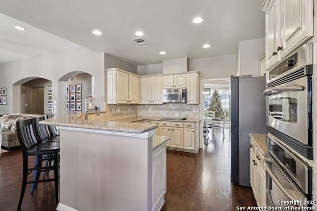 Image 17 of 79 For 407 Mesa Cyn