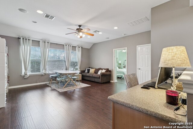 Image 33 of 79 For 407 Mesa Cyn