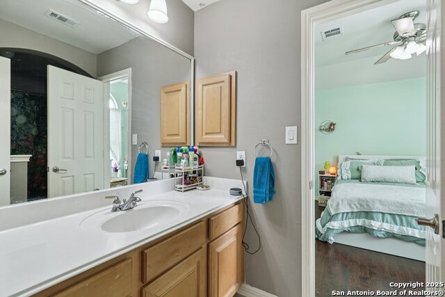 Image 37 of 79 For 407 Mesa Cyn