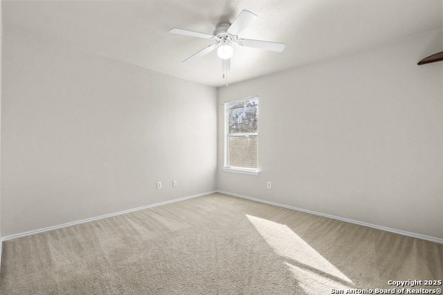 Image 17 of 22 For 4919 Sunset Bluff