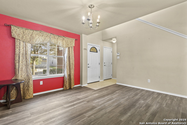 Image 5 of 22 For 4919 Sunset Bluff