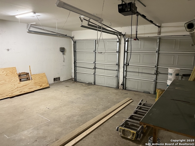 Image 15 of 21 For 8006 Avellano