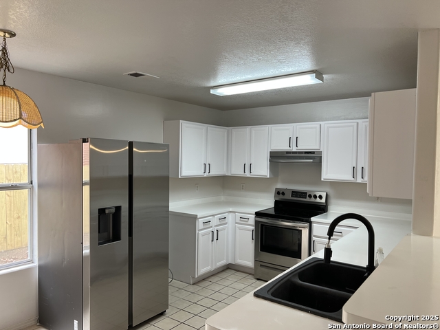 Image 17 of 21 For 8006 Avellano