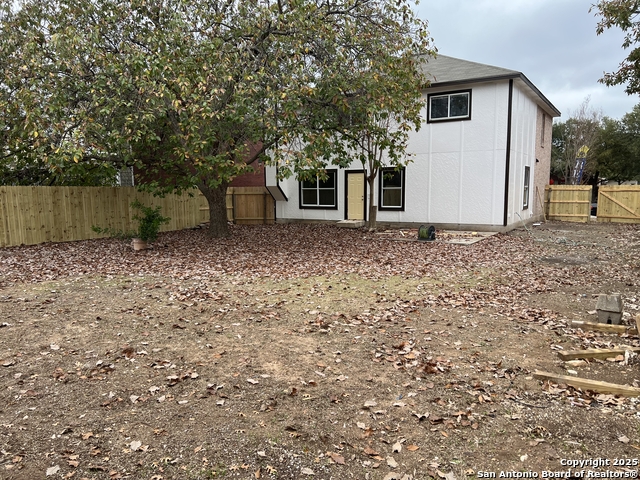 Image 20 of 21 For 8006 Avellano