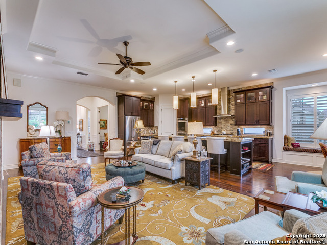 Image 7 of 25 For 416 Mission Hill Run