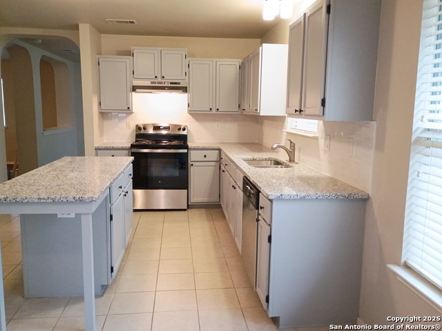 Listing photo id 3 for 3659 Prairie Lane