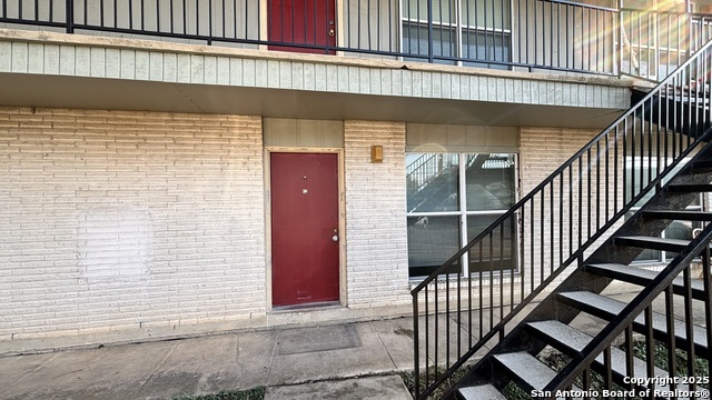 Image 5 of 38 For 5602 Bienville  C-2