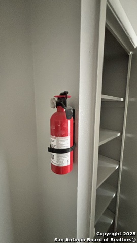 Image 31 of 35 For 5602 Bienville  C-6