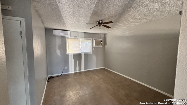 Image 7 of 35 For 5602 Bienville  C-6