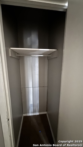 Image 30 of 35 For 5602 Bienville  D-2