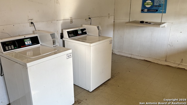 Image 33 of 35 For 5602 Bienville  D-2