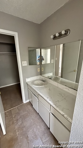 Image 18 of 35 For 5603 Bienville  E-7