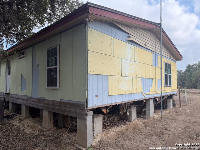 Image 3 of 13 For 473 Mills  