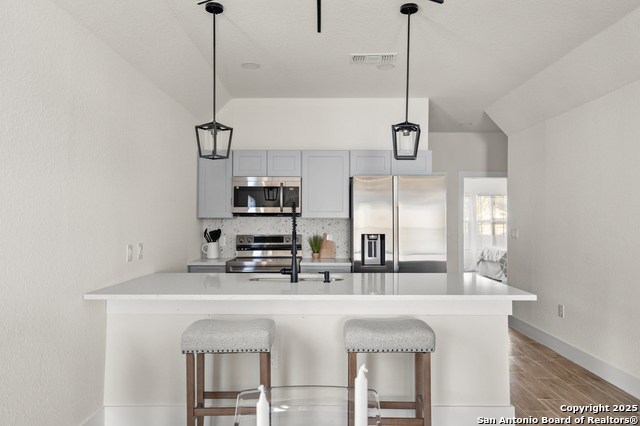 Image 12 of 24 For 406 Weinberg Ave