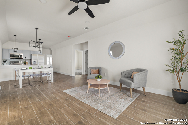 Image 5 of 24 For 406 Weinberg Ave