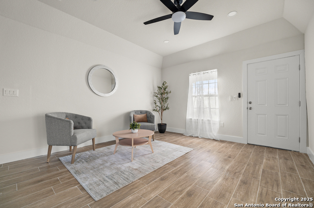 Image 6 of 24 For 406 Weinberg Ave