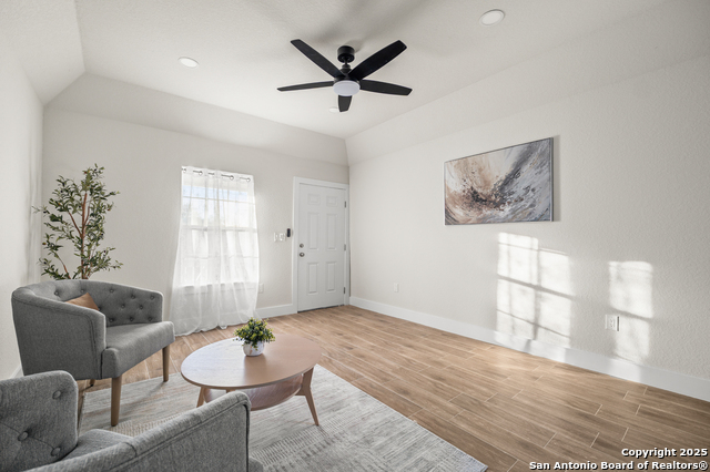 Image 7 of 24 For 406 Weinberg Ave