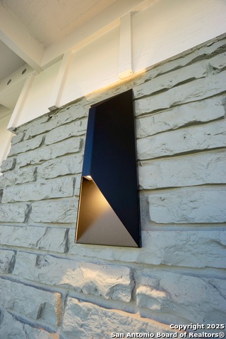 Image 5 of 40 For 4010 Loop 410