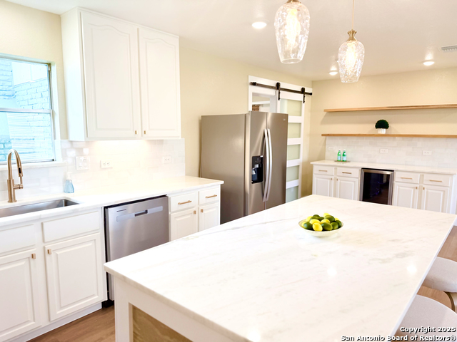 Image 9 of 40 For 4010 Loop 410