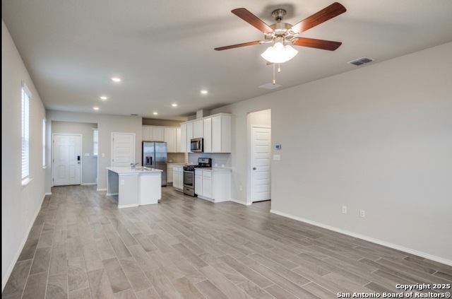 Image 9 of 12 For 272 Kinsley  