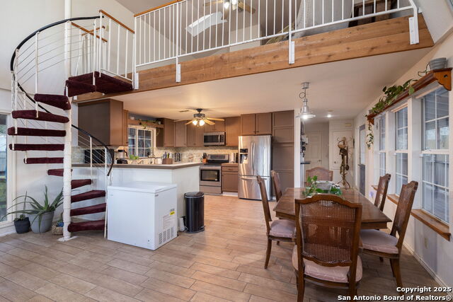 Image 13 of 43 For 411 Lake Park