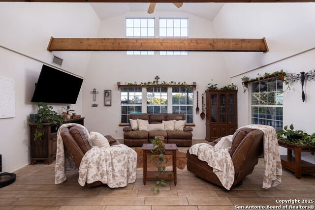 Image 16 of 43 For 411 Lake Park