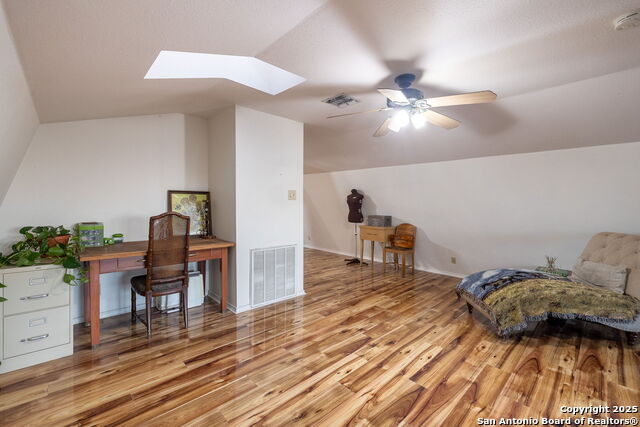 Image 25 of 43 For 411 Lake Park