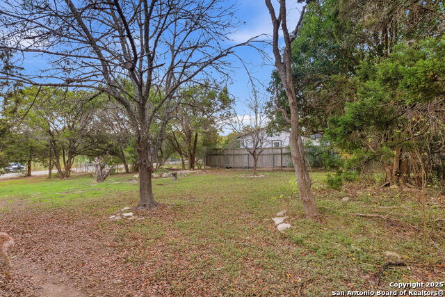 Image 36 of 43 For 411 Lake Park