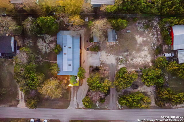 Image 41 of 43 For 411 Lake Park