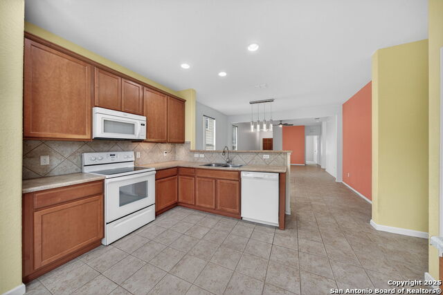 Image 12 of 30 For 9323 Fisherman Port