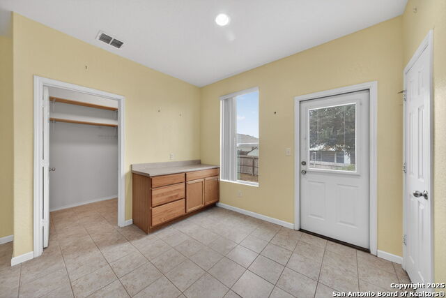 Image 14 of 30 For 9323 Fisherman Port