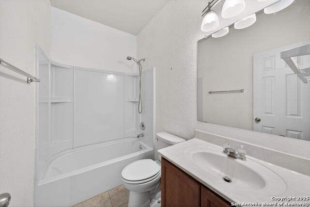 Image 25 of 30 For 9323 Fisherman Port