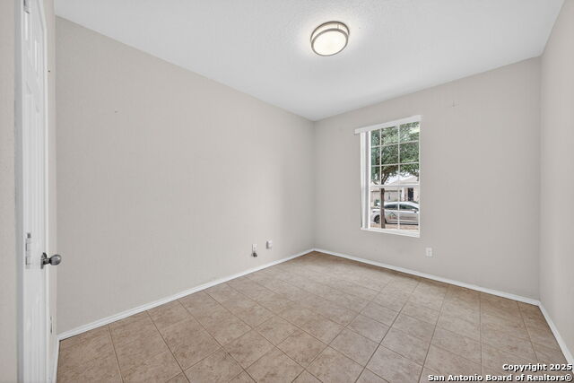 Image 26 of 30 For 9323 Fisherman Port