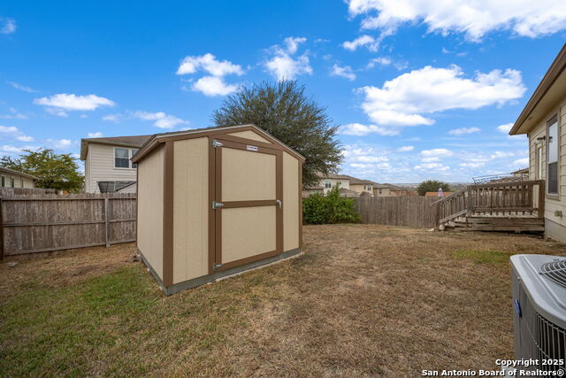 Image 28 of 30 For 9323 Fisherman Port