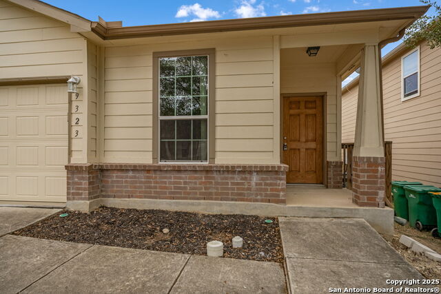 Image 5 of 30 For 9323 Fisherman Port