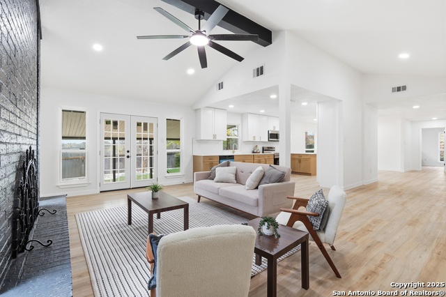 Image 15 of 36 For 6431 Red Jacket