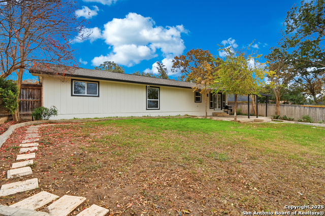 Image 28 of 36 For 6431 Red Jacket