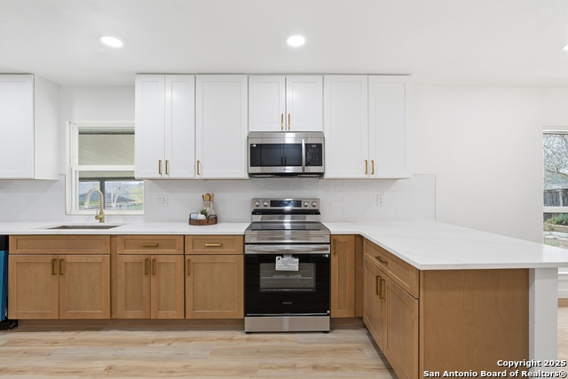 Image 9 of 36 For 6431 Red Jacket