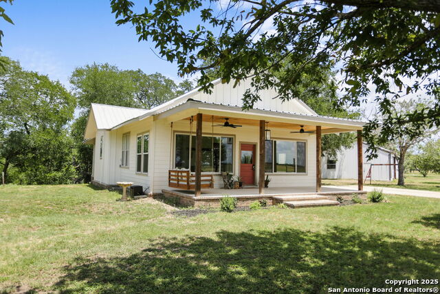 Details for 6160 Fm 2538, Marion, TX 78124