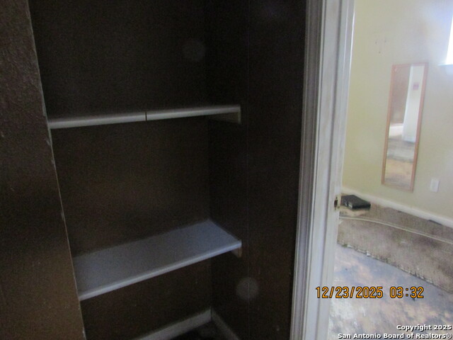 Image 14 of 27 For 415 Dorie