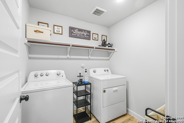 Listing photo id 8 for 5323 Franklin Hills