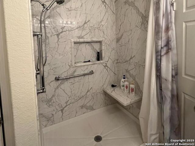 Image 3 of 37 For 154 Hidden Knoll