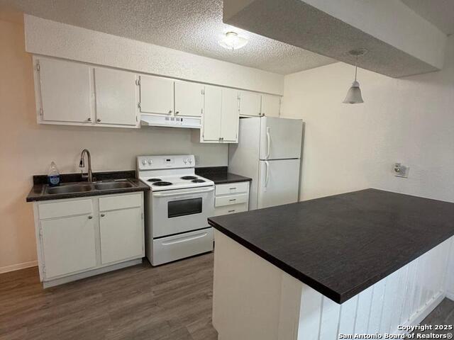 Image 2 of 8 For 324 S San Eduardo Ave  1