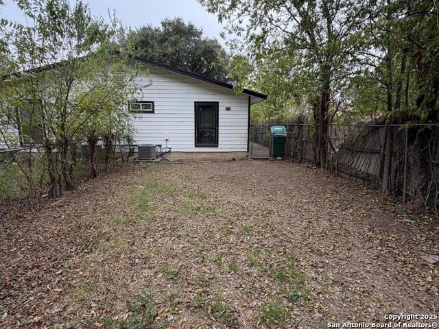 Image 8 of 8 For 324 S San Eduardo Ave  1