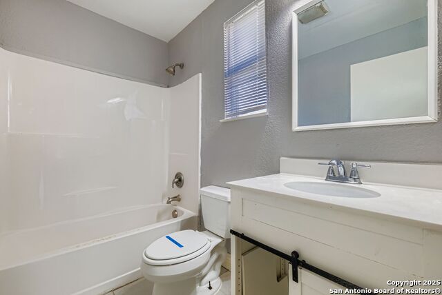 Image 14 of 29 For 8619 Standing Rock