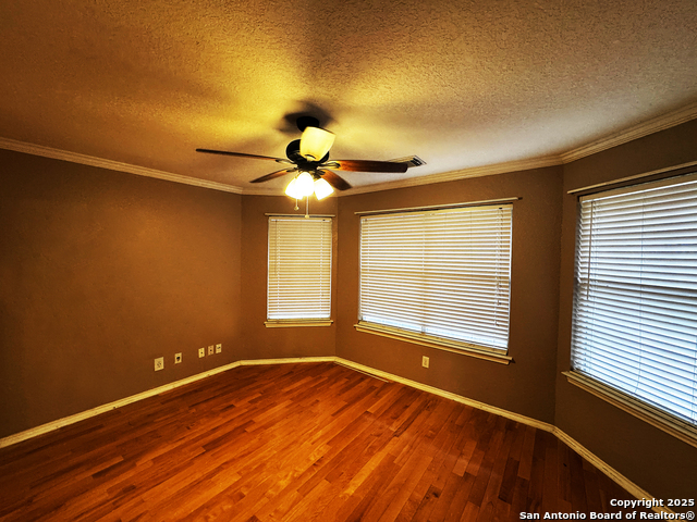 Image 29 of 50 For 21427 Bubbling