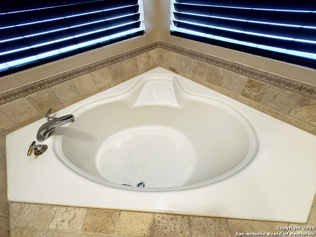 Image 43 of 50 For 21427 Bubbling